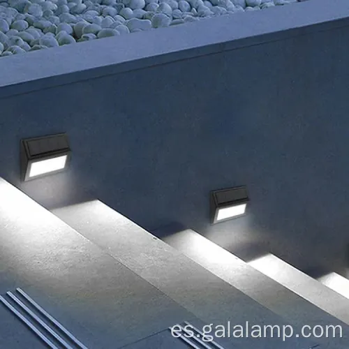 Luz duradera con energía solar para jardines al aire libre